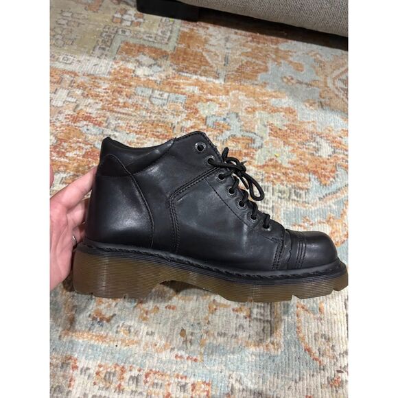 Dr. Martens Yolana Boot Sneaker Shoe SINGLE LEFT ONLY Platform Chunky Black sz 9 - Picture 2 of 4